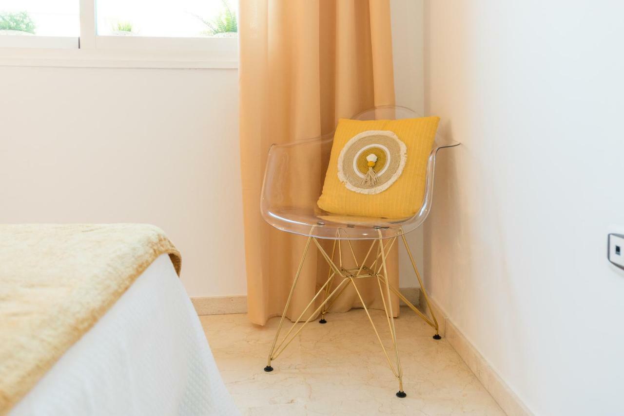 Charming Apartment On The Beach - Pool And Parking Málaga Exterior foto